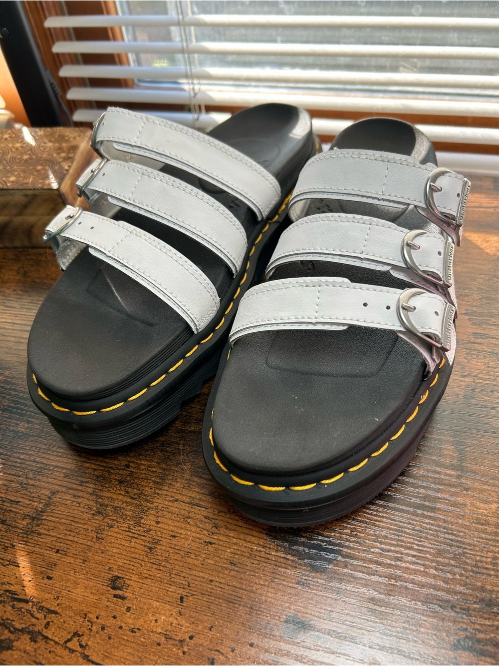 DR. MARTENS BLAIRE
LEATHER SLIDE SANDALS